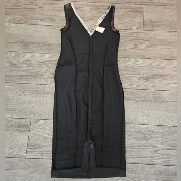 John Galliano Vintage Black Pencil Fitted satin sleevless V-neck Cocktail Dress - Picture 3 of 16